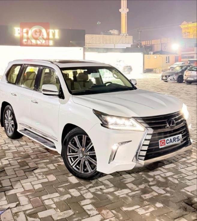 Lexus LX